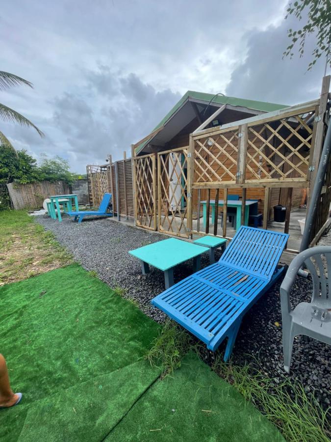 2 Bungalows Au Bord De La Plage De Montal A Moule Loues Individuellement Ou Ensemble Le Moule Bagian luar foto