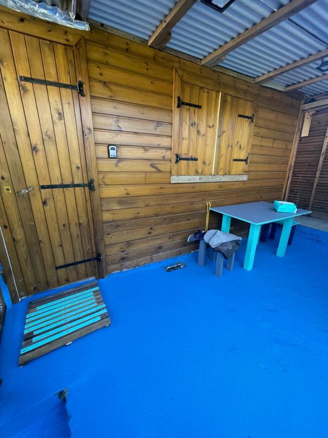 2 Bungalows Au Bord De La Plage De Montal A Moule Loues Individuellement Ou Ensemble Le Moule Bagian luar foto