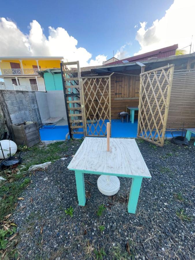 2 Bungalows Au Bord De La Plage De Montal A Moule Loues Individuellement Ou Ensemble Le Moule Bagian luar foto