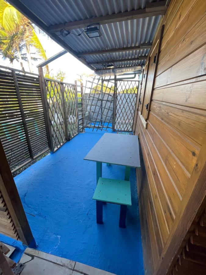 2 Bungalows Au Bord De La Plage De Montal A Moule Loues Individuellement Ou Ensemble Le Moule Bagian luar foto