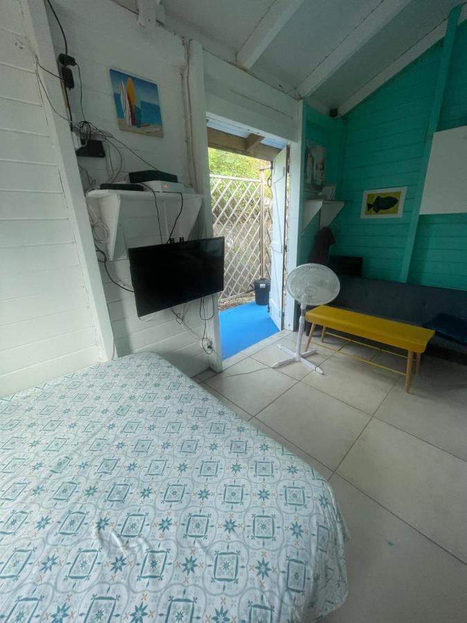 2 Bungalows Au Bord De La Plage De Montal A Moule Loues Individuellement Ou Ensemble Le Moule Bagian luar foto